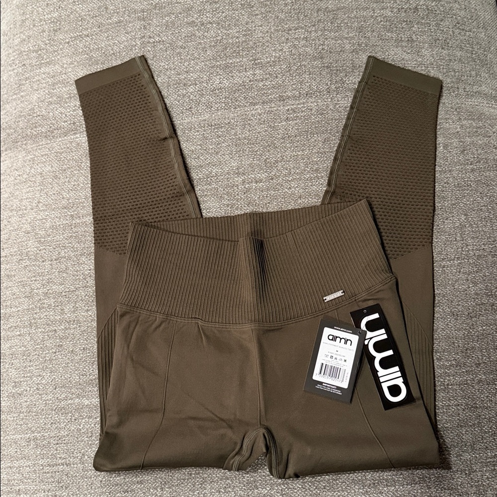 NIB Aimn Khaki Statement Seamless tights legging in Size Medium